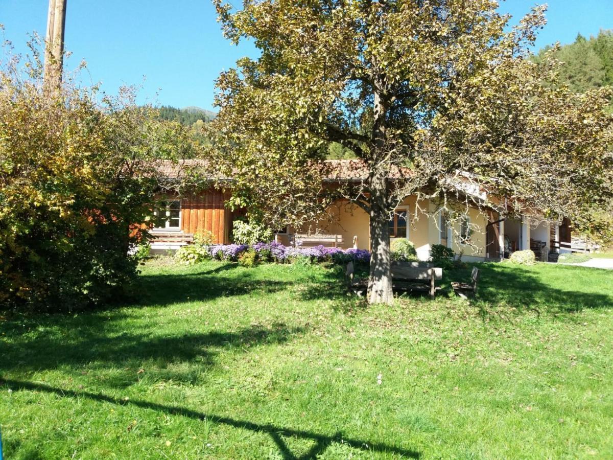 Koestlhof, Familie Hassler Bed and Breakfast Oberdrauburg Buitenkant foto